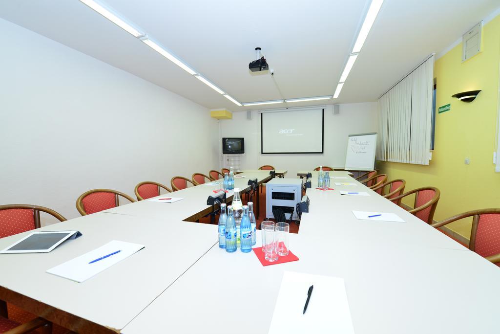 Hotel Am Buchwald Esslingen am Neckar Eksteriør bilde
