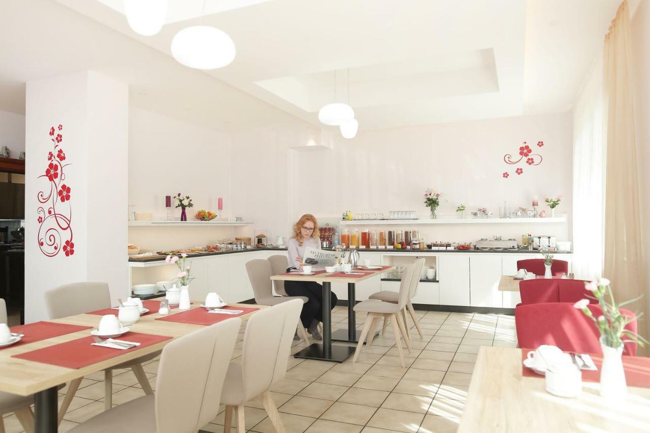 Hotel Am Buchwald Esslingen am Neckar Eksteriør bilde